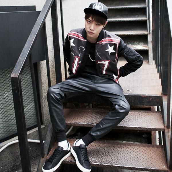 men's pants 2021 hip hop mens faux leather fashion sweatpants man motorcycle joggers casual black pu trouser party pant
men's pants 2021 hip hop mens faux leather fashion sweatpants man motorcycle joggers casual black pu trouser party pant