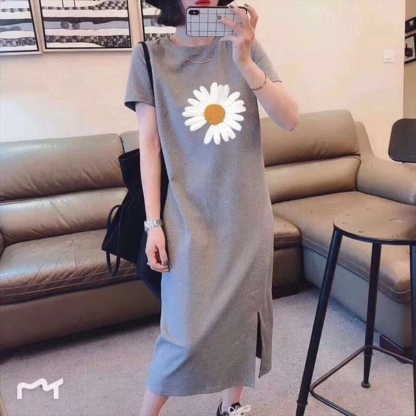 plus size short sleeve women dresses t shirt summer over the knee dress female loose and thin tshirts cotton o, Black;gray
plus size short sleeve women dresses t shirt summer over the knee dress female loose and thin tshirts cotton o, Black;gray