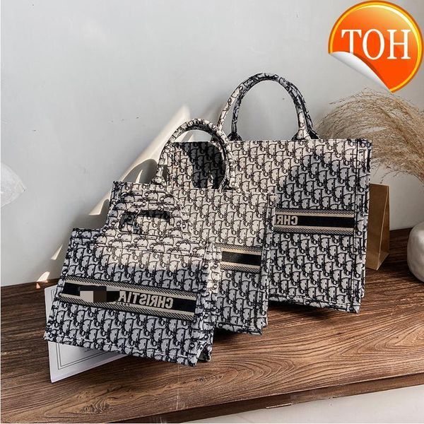 d-word large capacity women's 2021 new fashion korean version one shoulder tote bag ins foreign style portable small square
d-word large capacity women's 2021 new fashion korean version one shoulder tote bag ins foreign style portable small square