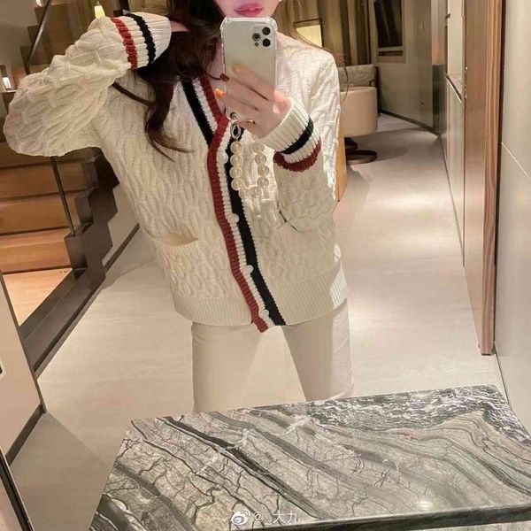 21 early autumn tb net red college style twist cardigan single breasted loose knit sweater coat women's versatile, White;black
21 early autumn tb net red college style twist cardigan single breasted loose knit sweater coat women's versatile, White;black