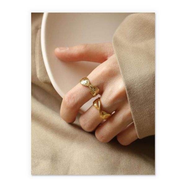 wedding rings vintage style women's adjustable feather finger ring retro open creative fashion jewelry gift for women 2021, Slivery;golden
wedding rings vintage style women's adjustable feather finger ring retro open creative fashion jewelry gift for women 2021, Slivery;golden