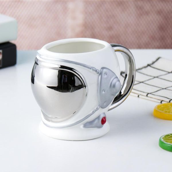 mugs 550ml astronaut cup creatively designed helmet shape ceramic coffee large capacity glass bottle
mugs 550ml astronaut cup creatively designed helmet shape ceramic coffee large capacity glass bottle