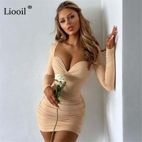 casual dresses liooil ruched bodycon mini dress women 2021 autumn streetwear long sleeve square collar black khaki party short, Black;gray
casual dresses liooil ruched bodycon mini dress women 2021 autumn streetwear long sleeve square collar black khaki party short, Black;gray