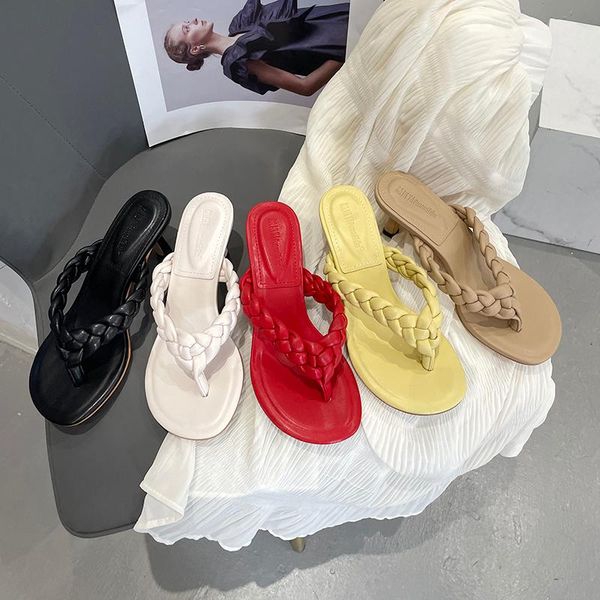 slippers dxfan kitten heel narrow band weaving outdoor women open toe med flip flops shoes summer beach sandals, Black
slippers dxfan kitten heel narrow band weaving outdoor women open toe med flip flops shoes summer beach sandals, Black