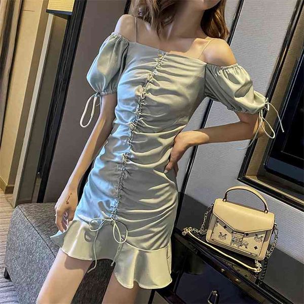 one-line collar strapless waist ruffled bag hip sling temperament technician night dress office lady polyester 210603, Black;gray
one-line collar strapless waist ruffled bag hip sling temperament technician night dress office lady polyester 210603, Black;gray