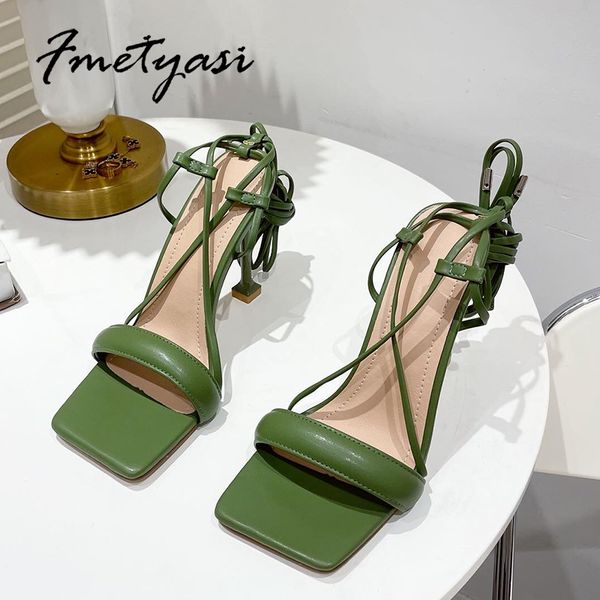2022 summer women shoes gladiator winding nightclub party dress sandal square peep toe one-line strap heels 35-42, Black
2022 summer women shoes gladiator winding nightclub party dress sandal square peep toe one-line strap heels 35-42, Black