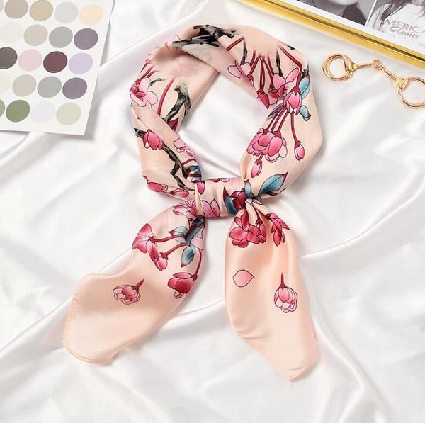 scarves 70*70cm women neck square scarf foulard femme elegant flower print animal hair band shawls and wraps bandana neckerchief, Blue;gray
scarves 70*70cm women neck square scarf foulard femme elegant flower print animal hair band shawls and wraps bandana neckerchief, Blue;gray