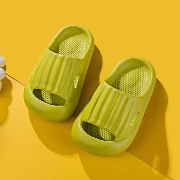 slipper baby boys girls summer fashion slides slippers beach sandals shower thick soft sole bathroom eva 2021, Black;grey
slipper baby boys girls summer fashion slides slippers beach sandals shower thick soft sole bathroom eva 2021, Black;grey