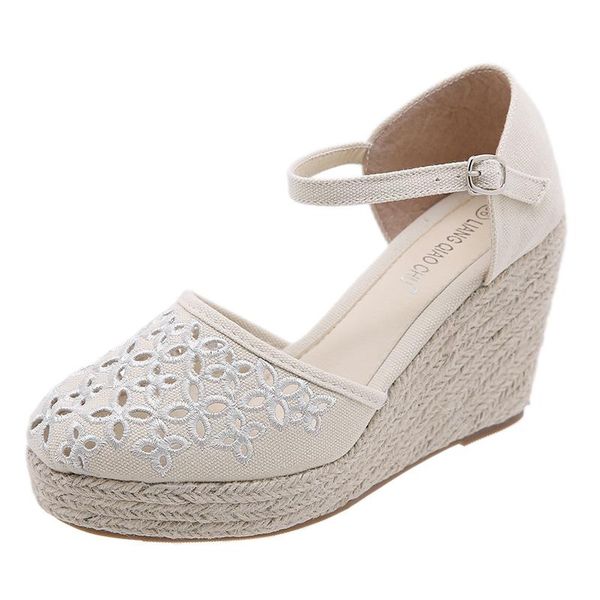 sandals spring 2021 hollow out pierced bohemian with wedged toe small fresh straw high heels, Black