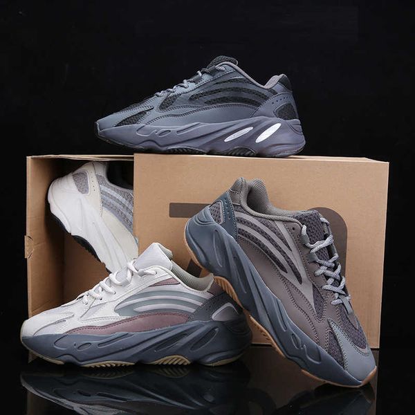 big size light men's shoes 700v2 high version pull out shoe box really popular couple's leisure sports women'straining sneake
big size light men's shoes 700v2 high version pull out shoe box really popular couple's leisure sports women'straining sneake