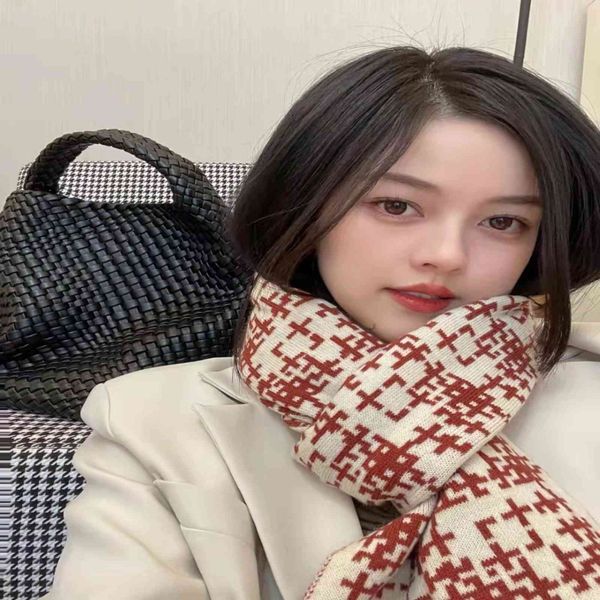 scarves autumn winter diamond 2021 brown womens warm japanese and korean versatile temperament thickened fashion scarf, Blue;gray
scarves autumn winter diamond 2021 brown womens warm japanese and korean versatile temperament thickened fashion scarf, Blue;gray