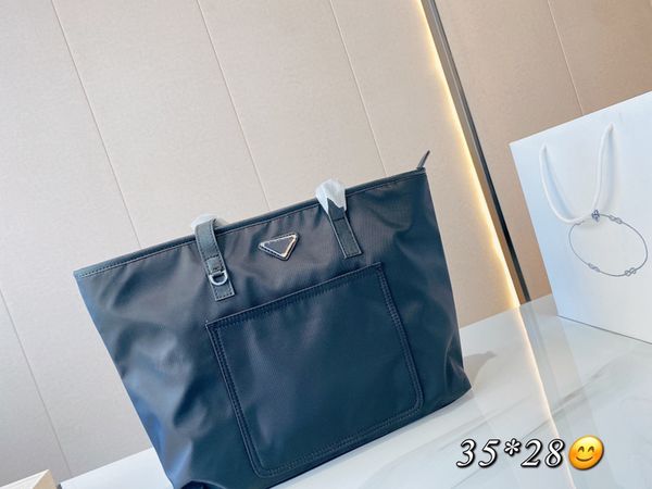 women shoulder bags 2021 fashion new ladies tote bag solid canvans famous luxury designers shopping-bags high-capacity 5 colors handbags siz
women shoulder bags 2021 fashion new ladies tote bag solid canvans famous luxury designers shopping-bags high-capacity 5 colors handbags siz