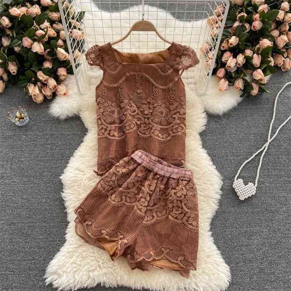 summer women's fashion vintage embroidery + high waist wide-legged shorts two-piece sets s708 210527, White
summer women's fashion vintage embroidery + high waist wide-legged shorts two-piece sets s708 210527, White