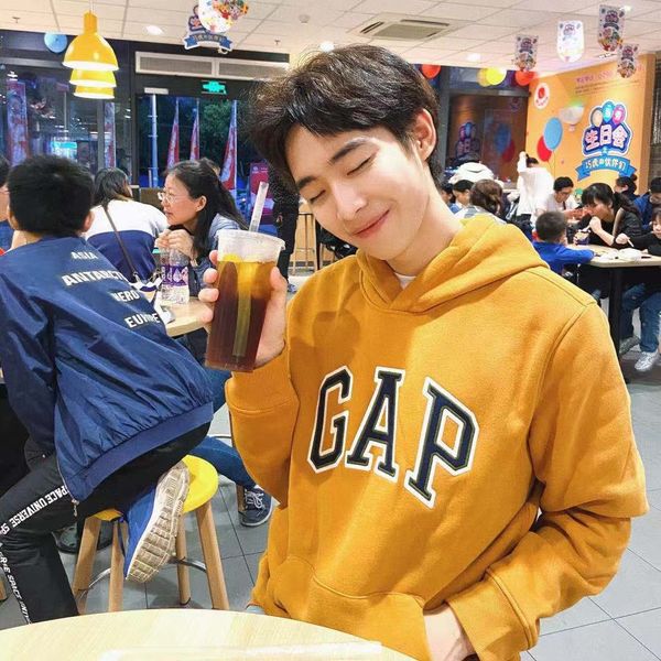 brand hoodie **a mryiben * 2021 winter new ins couple coat hooded men's and women's gap sports sweater, Black
brand hoodie **a mryiben * 2021 winter new ins couple coat hooded men's and women's gap sports sweater, Black