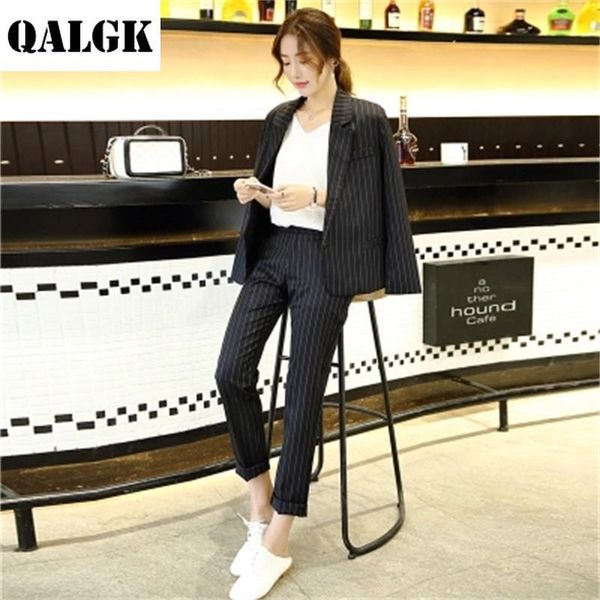 women's suits & blazers mode pak 2021 en najaar nieuwe retro slim temperament verticale gestreept ol leisure set vrouwelijke, White;black
women's suits & blazers mode pak 2021 en najaar nieuwe retro slim temperament verticale gestreept ol leisure set vrouwelijke, White;black