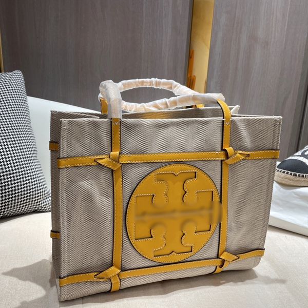 2021 autumn winter new trendy tb canvas with pitot bag large shopping capacity one shoulder hand women
2021 autumn winter new trendy tb canvas with pitot bag large shopping capacity one shoulder hand women