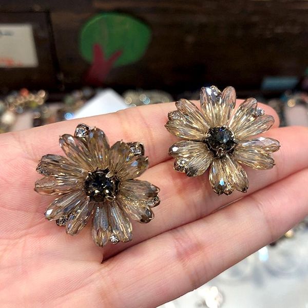 stud korean fashion crystal flowers earrings for women temperament jewelry zirconia s925 needle party ins gift, Golden;silver
stud korean fashion crystal flowers earrings for women temperament jewelry zirconia s925 needle party ins gift, Golden;silver