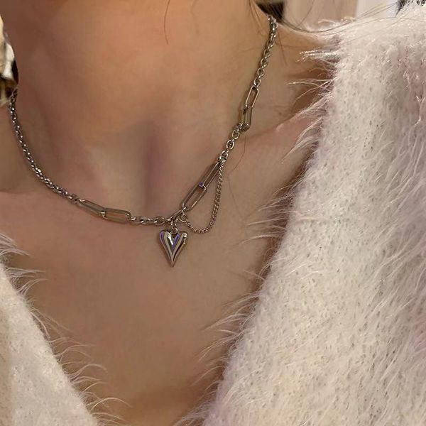 chains exquisite peach heart pendant necklace female clavicle chain korean temperament fashion personality design jewelry, Silver
chains exquisite peach heart pendant necklace female clavicle chain korean temperament fashion personality design jewelry, Silver