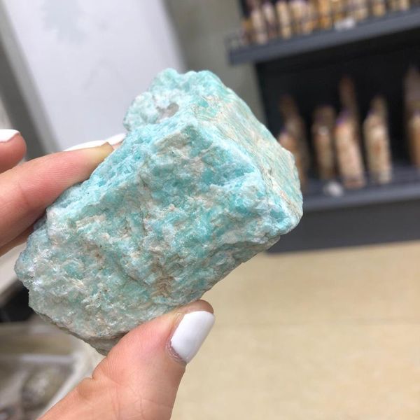 decorative objects & figurines 190g natural tianhe stone emerald quartz crystal mineral specimen home decor
decorative objects & figurines 190g natural tianhe stone emerald quartz crystal mineral specimen home decor