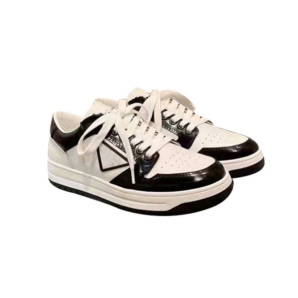 r casual shoes comfortable and breathable running sneakers leather fashion joker, Black
r casual shoes comfortable and breathable running sneakers leather fashion joker, Black