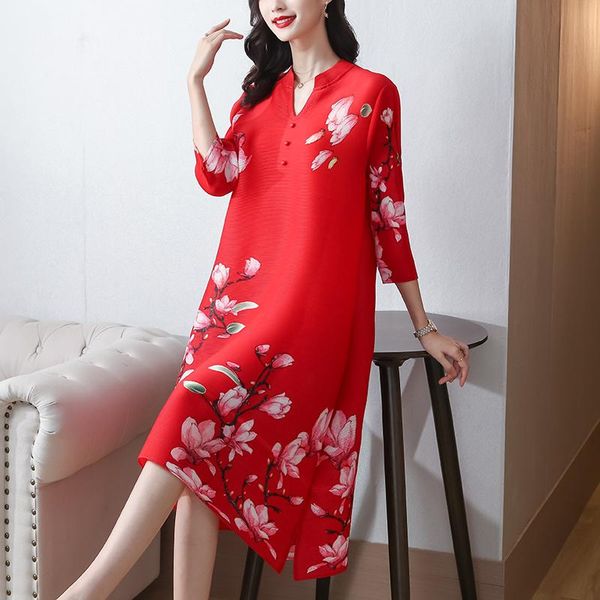 casual dresses floral print v-neck button loose midi dress women autumn three-quarter sleeve vintage miyak pleated a-line female, Black;gray
casual dresses floral print v-neck button loose midi dress women autumn three-quarter sleeve vintage miyak pleated a-line female, Black;gray