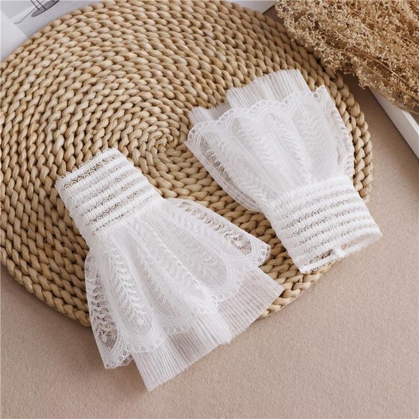 five fingers gloves vintage lace detachable sleeve fake cuffs ladies pleated flare false female mesh ruffles wristband decorative, Blue;gray
five fingers gloves vintage lace detachable sleeve fake cuffs ladies pleated flare false female mesh ruffles wristband decorative, Blue;gray