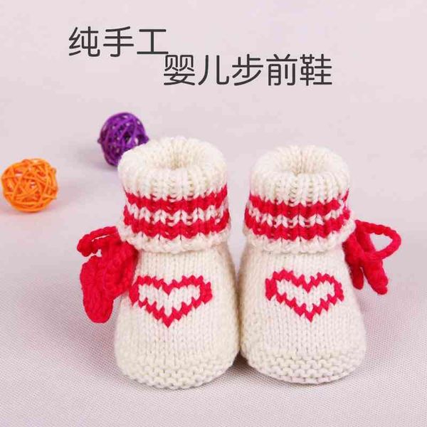 hand made baby's walking soft soles don't fall off knitting wool non slip breathable baby shoes, Black;red
hand made baby's walking soft soles don't fall off knitting wool non slip breathable baby shoes, Black;red
