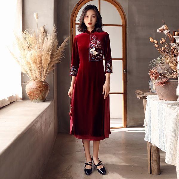 chinese cheongsam traditional wedding qipao woman embroidery elegant split dress female velvet plus size oriental dress 11754, Red
chinese cheongsam traditional wedding qipao woman embroidery elegant split dress female velvet plus size oriental dress 11754, Red