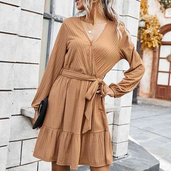 elegant kinitted women dress casual solid color v-neck long sleeve ruffles spring autumn office lady mini dresses w210 210526, Black;gray
elegant kinitted women dress casual solid color v-neck long sleeve ruffles spring autumn office lady mini dresses w210 210526, Black;gray