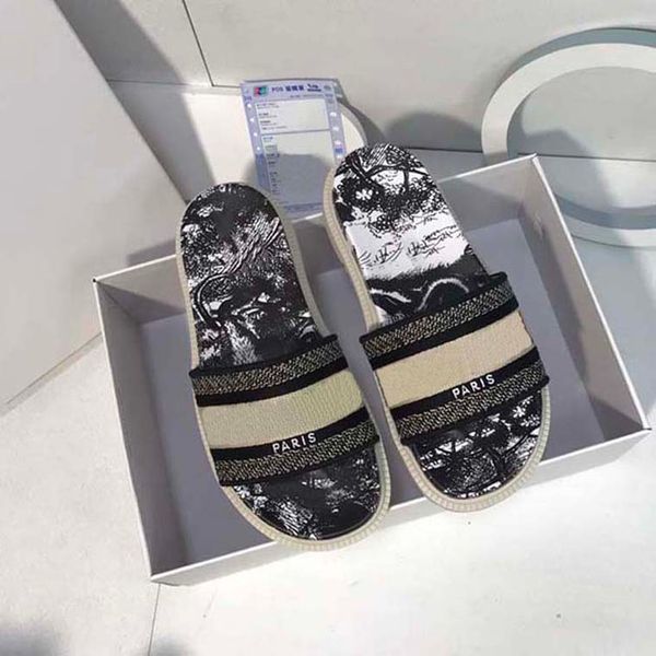 designer slippers sandals womens shoes a stylish beautiful and luxurious lazy slippers with very good comfort suitable for spring summer aut, Black
designer slippers sandals womens shoes a stylish beautiful and luxurious lazy slippers with very good comfort suitable for spring summer aut, Black