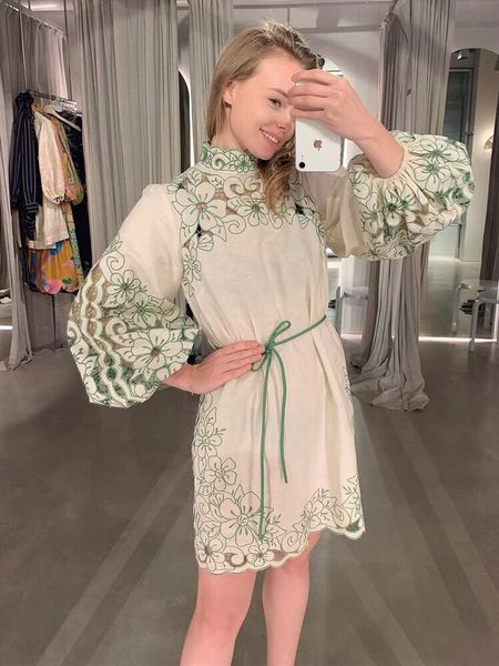 casual dresses minority retro cheongsam style cotton linen split lantern sleeve dress women hollow out embroidery mini, Black;gray
casual dresses minority retro cheongsam style cotton linen split lantern sleeve dress women hollow out embroidery mini, Black;gray