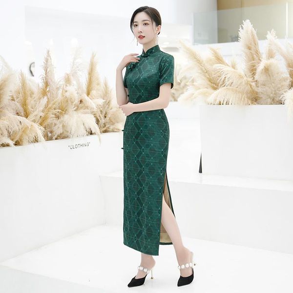 dark green high-split long cheongsam chinese qipao mandarin collar half-sleeve stage show dresses for women plus size 4xl 5xl ethnic clothin, Red
dark green high-split long cheongsam chinese qipao mandarin collar half-sleeve stage show dresses for women plus size 4xl 5xl ethnic clothin, Red