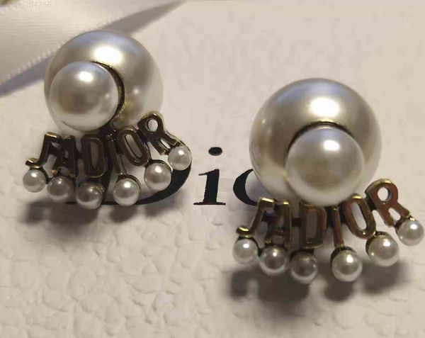 pearl letter earrings fashion earring high-quality luxury styles popular in europe and america, Red;brown
pearl letter earrings fashion earring high-quality luxury styles popular in europe and america, Red;brown