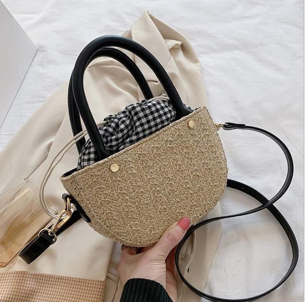 spring/summer simple and sweet saddle straw bag shoulder portable beach travel mobile phone bags tide
spring/summer simple and sweet saddle straw bag shoulder portable beach travel mobile phone bags tide