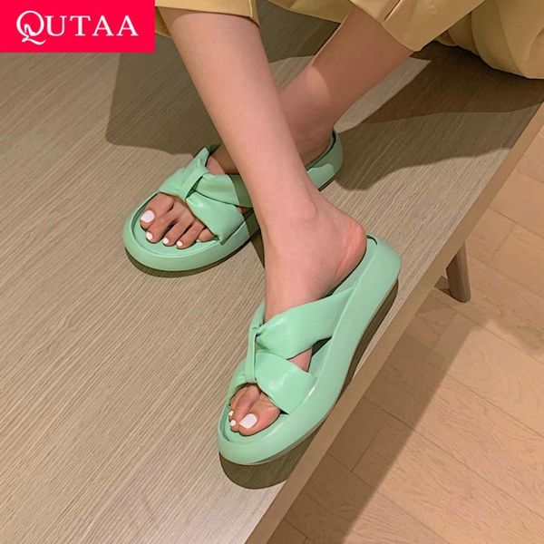 sandals qutaa 2021 women slides summer leisure wedge heel slip on female shoes microfiber slingback platform basic size 34-39, Black
sandals qutaa 2021 women slides summer leisure wedge heel slip on female shoes microfiber slingback platform basic size 34-39, Black