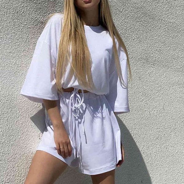 autumn summer women sweatsuits sets new women's two-piece solid color home loose fashion casual suit shorts set 201007, White
autumn summer women sweatsuits sets new women's two-piece solid color home loose fashion casual suit shorts set 201007, White
