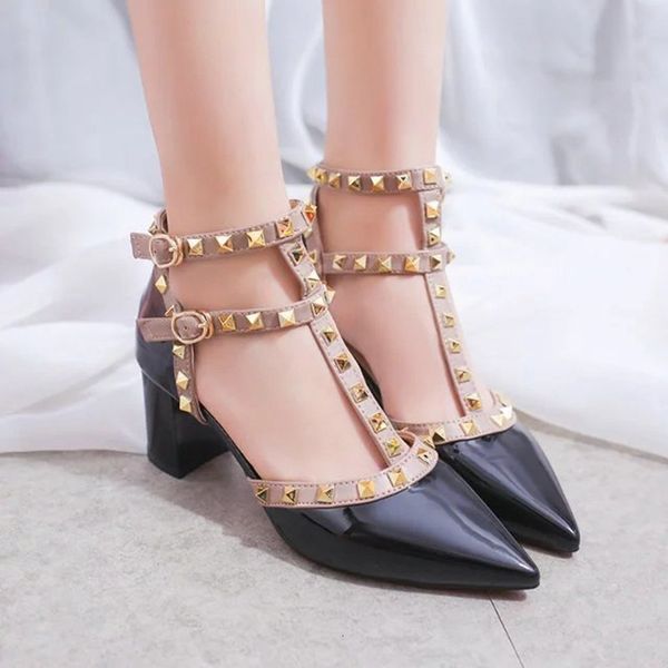 rivet 2021 summer pointed high s strapping sandals liuding thick flat heel buckle, Black
rivet 2021 summer pointed high s strapping sandals liuding thick flat heel buckle, Black
