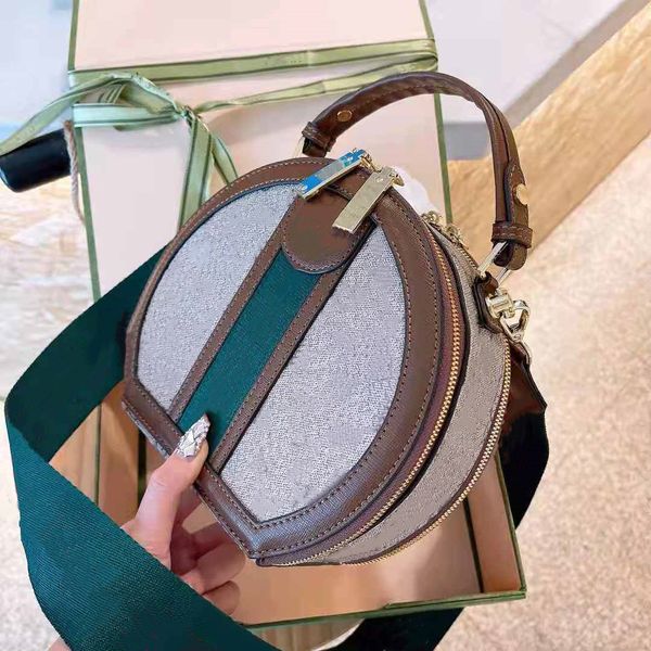 quality luxurys g designer bag fashion women's messenger bags shoulder bagss letter handbag lady's purse 2021 chain retro round ca
quality luxurys g designer bag fashion women's messenger bags shoulder bagss letter handbag lady's purse 2021 chain retro round ca