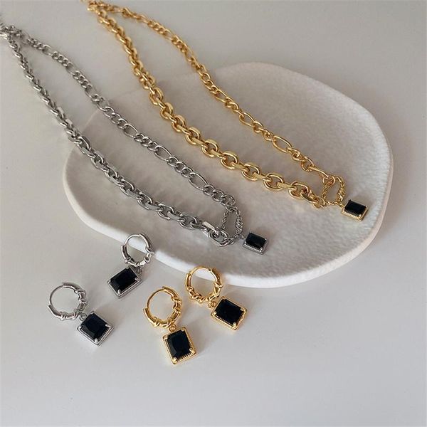 chains 2021 retro black square zircon gold silver color metal necklace personality geometric irregular clavicle chain for women
chains 2021 retro black square zircon gold silver color metal necklace personality geometric irregular clavicle chain for women