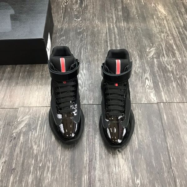 Patent leather + mesh Designer casual shoes Men's high-end trendy high-top sneakers contrast color design cool fashion outdoor lace-up shoe
Patent leather + mesh Designer casual shoes Men's high-end trendy high-top sneakers contrast color design cool fashion outdoor lace-up shoe