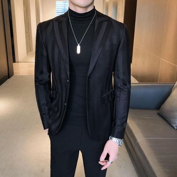 men's suits & blazers mens blazer pattern striped 2021 slim fit vintage suit jacket men stylish chaquetas hombre de vestir, White;black
men's suits & blazers mens blazer pattern striped 2021 slim fit vintage suit jacket men stylish chaquetas hombre de vestir, White;black