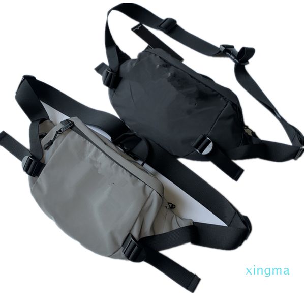 2021 bag pattern brand name of new style 3m reflective waist men's chest and shoulder sports messenger pocket trend for men wome
2021 bag pattern brand name of new style 3m reflective waist men's chest and shoulder sports messenger pocket trend for men wome