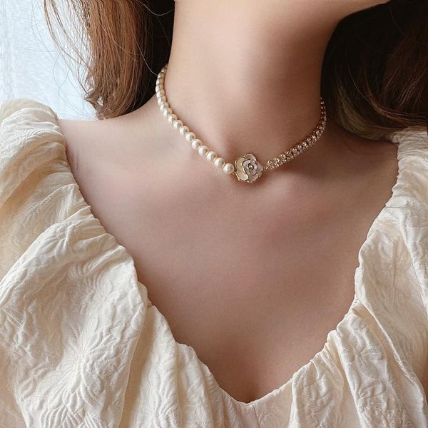 chains aomu retro romantic gold color imitation pearl stitching rose necklace geometric beaded flower clavicle chain for women jewelry, Silver
chains aomu retro romantic gold color imitation pearl stitching rose necklace geometric beaded flower clavicle chain for women jewelry, Silver