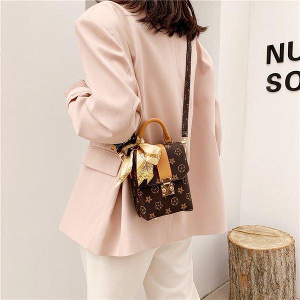 coin purse shopping bag retro casual women totes shoulder bags female leather solid color chain handbag clutch
coin purse shopping bag retro casual women totes shoulder bags female leather solid color chain handbag clutch