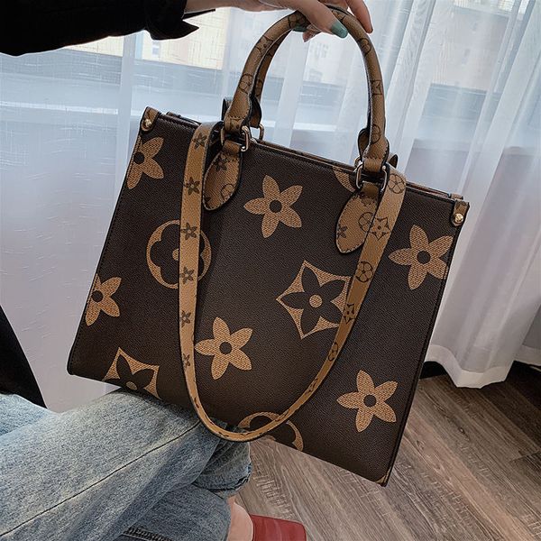 daily bag new internet celebrity shoulder bag 2023 autumn large capacity printed womens bag high-grade western style shopping portable b
daily bag new internet celebrity shoulder bag 2023 autumn large capacity printed womens bag high-grade western style shopping portable b