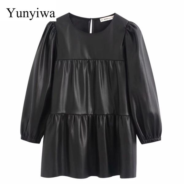 women's blouses & shirts 2021 women vintage o neck basic pleats pu leather retro leisure smock roupas chic chemise shirt, White
women's blouses & shirts 2021 women vintage o neck basic pleats pu leather retro leisure smock roupas chic chemise shirt, White