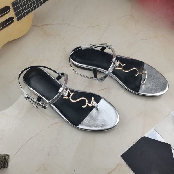 slippers 2023 new arrival designer flat sandals metal strip black patent leather women tribute real leather letter sandals metal buckle wome
slippers 2023 new arrival designer flat sandals metal strip black patent leather women tribute real leather letter sandals metal buckle wome