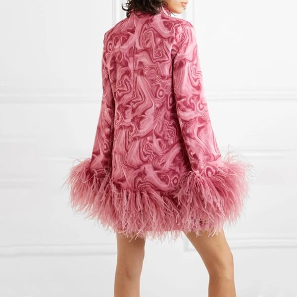 europe and united states the latest large-pointed lapel long-sleeved ostrich feather stitching slim printed mini, Black
europe and united states the latest large-pointed lapel long-sleeved ostrich feather stitching slim printed mini, Black