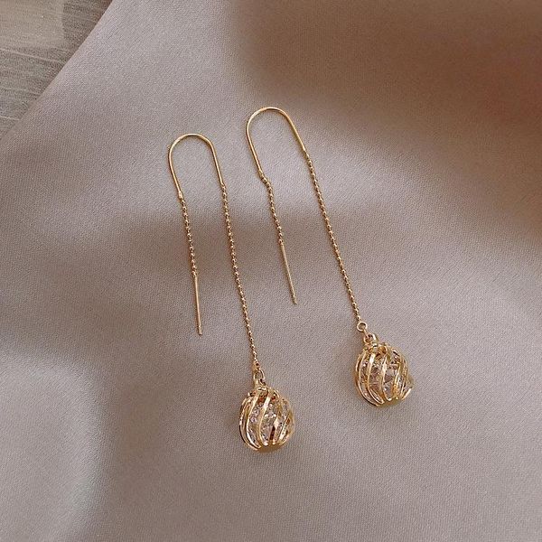 dangle & chandelier 2021 korea fashion jewelry elegant stereo hollow earrings long crystal for women, Silver
dangle & chandelier 2021 korea fashion jewelry elegant stereo hollow earrings long crystal for women, Silver