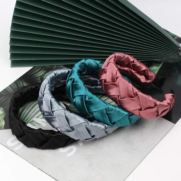 hair accessories ponytail holder women hairband fashion lady hoop solid color satin cross headband headwear1
hair accessories ponytail holder women hairband fashion lady hoop solid color satin cross headband headwear1